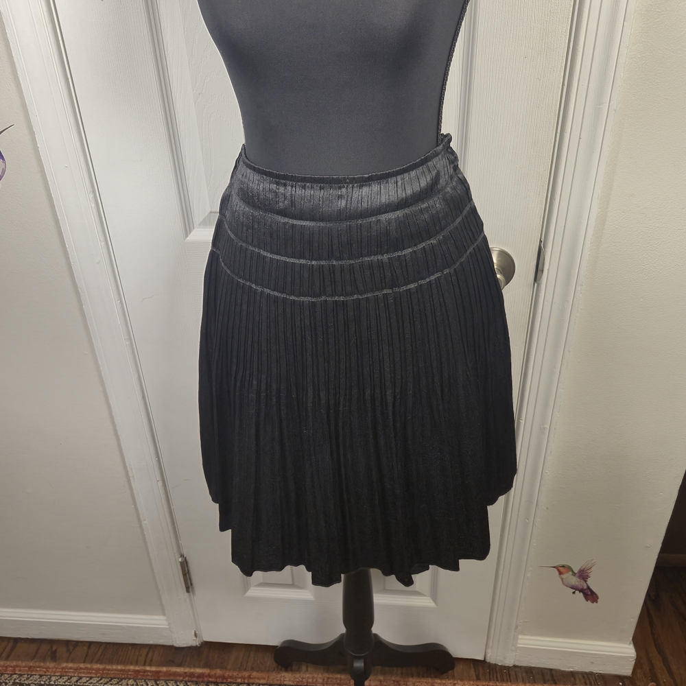 Mandee Black Pleated Mini Skirt Size 7